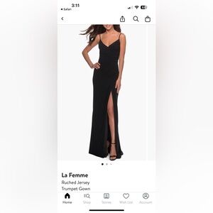 La Femme ruched trumpet gown black size 12